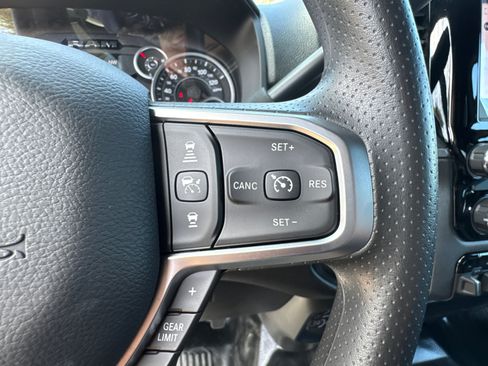 New 2026 RAM 2500 Tradesman w/ Chrome Appearance Group AWD/4WD image 31