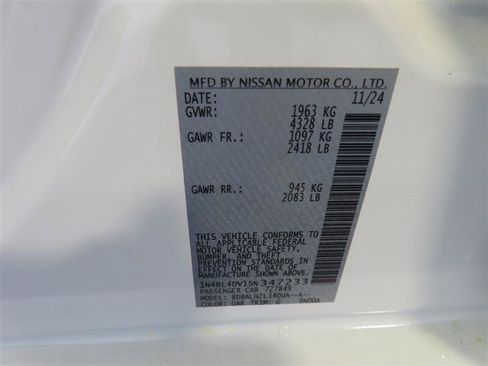 Used 2025 Nissan Altima 2.5 SV FWD image 36
