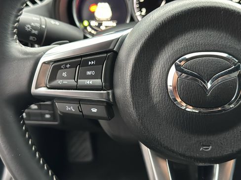 Used 2025 MAZDA MX-5 Miata RF Grand Touring RWD image 24