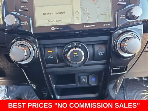 Used 2022 Toyota 4Runner TRD Off-Road Premium w/ TRD Black Wheel Package (TMS) AWD/4WD image 20