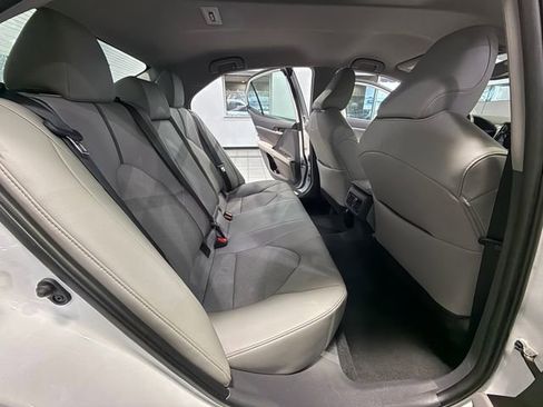 Used 2023 Toyota Camry XSE image 13
