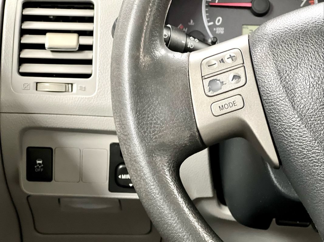 Used 2011 Toyota Corolla LE w/ Premium Pkg FWD image 29