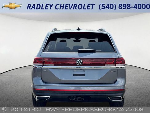 Used 2025 Volkswagen Atlas SE AWD/4WD image 19
