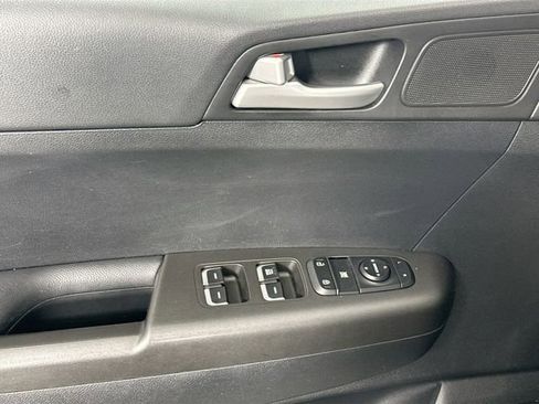 Used 2021 Kia Sportage LX image 19