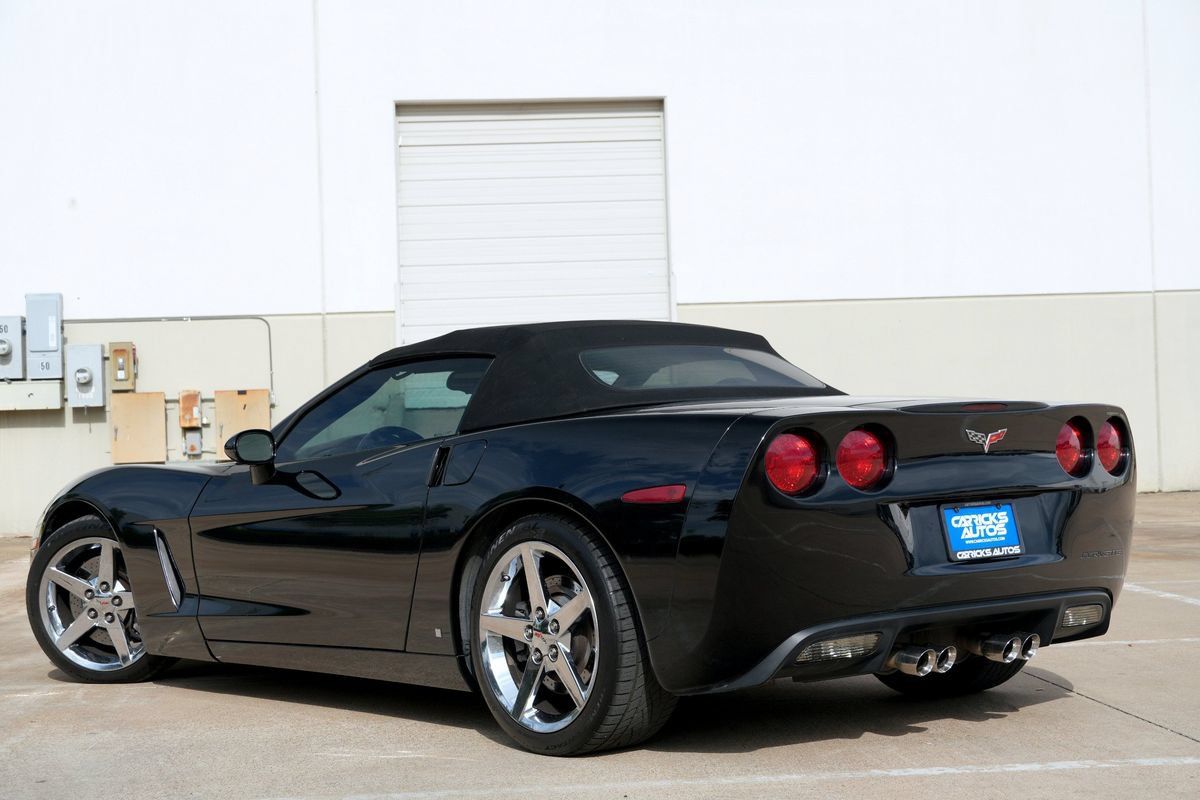 Used 2007 Chevrolet Corvette Convertible w/ Preferred Equipment Group RWD image 4