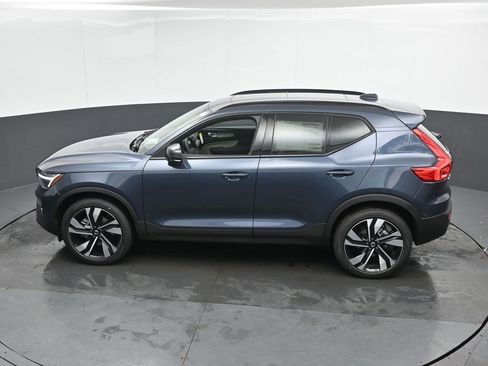 New 2026 Volvo XC40 B5 Ultra w/ Climate Package AWD/4WD image 31