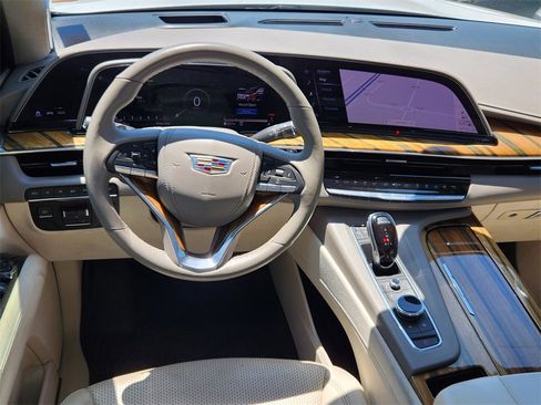 Used 2021 Cadillac Escalade Sport Platinum image 9