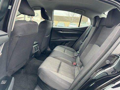 Used 2025 Toyota Camry LE image 10