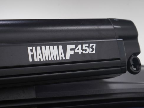 Used 2021 Mercedes-Benz Metris Passenger image 29