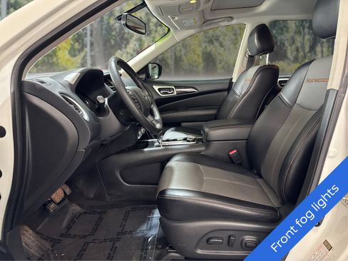 Used 2020 Nissan Pathfinder SL AWD/4WD image 9