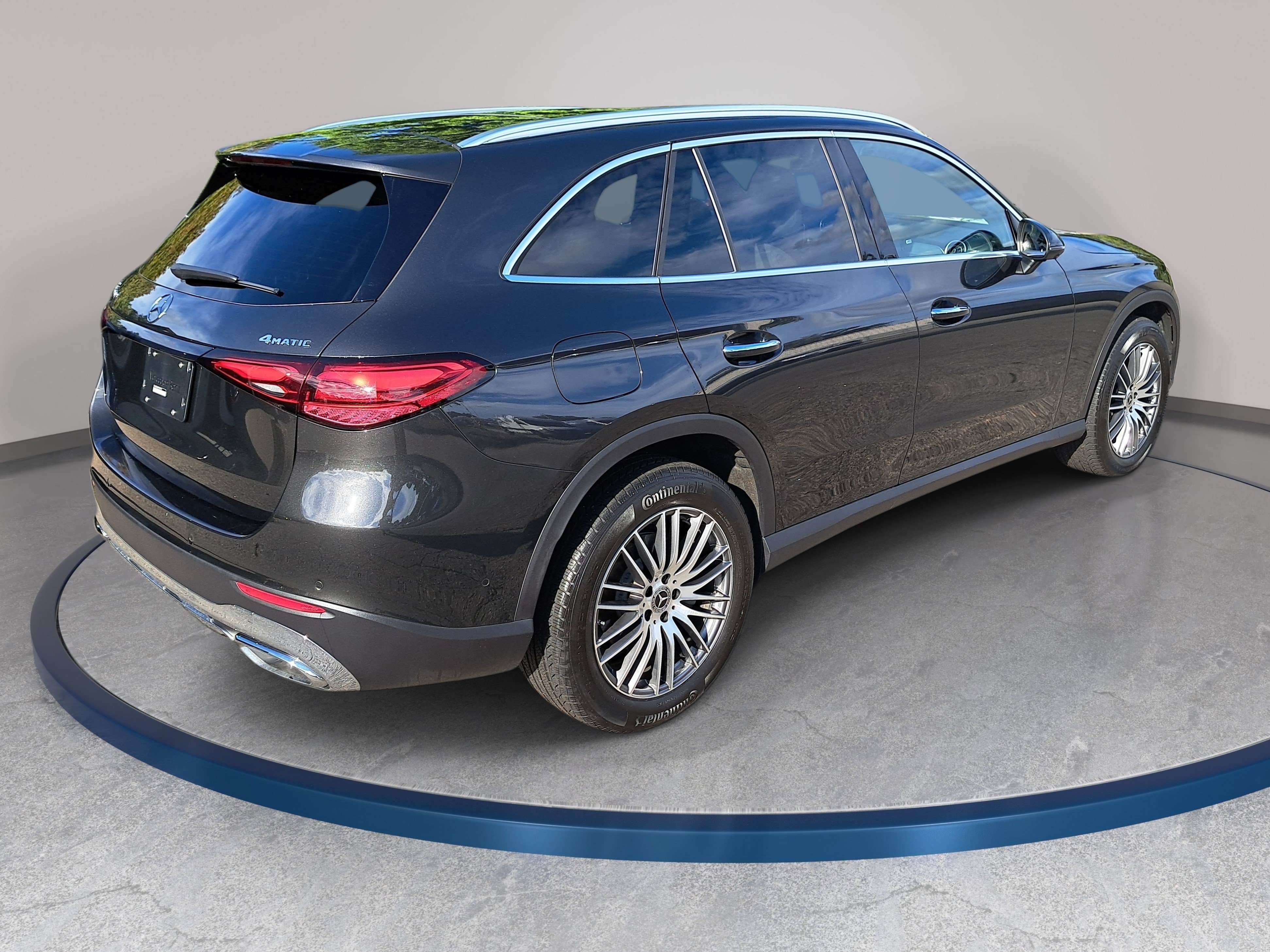 Used 2026 Mercedes-Benz GLC 300 4MATIC image 6