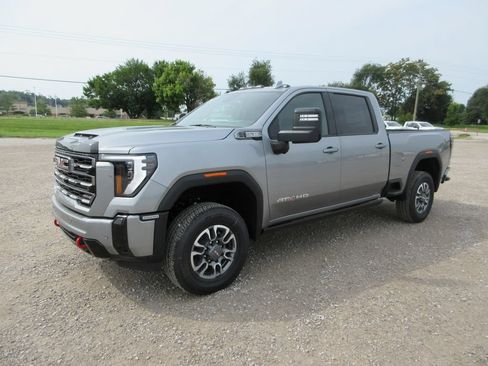 New 2026 GMC Sierra 2500 AT4 w/ AT4 Premium Plus Package AWD/4WD image 10
