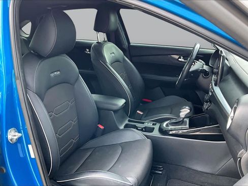 Used 2023 Kia Forte GT-Line w/ GT-Line Premium Package FWD image 9