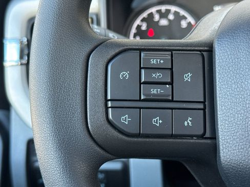 New 2026 Ford F250 XL w/ XL Chrome Package image 22