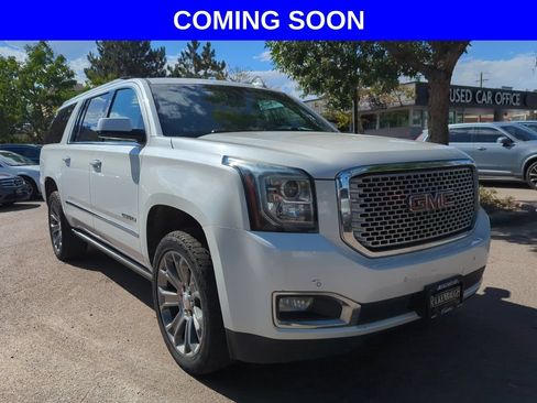 Used 2017 GMC Yukon XL Denali w/ Open Road Package AWD/4WD image 1