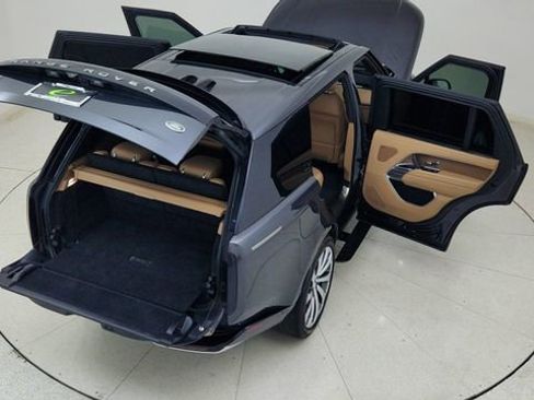 Used 2023 Land Rover Range Rover Long Wheelbase SE image 90