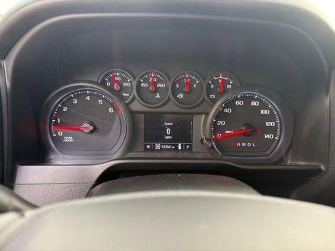 Used 2022 Chevrolet Silverado 2500 Custom w/ Custom Value Package AWD/4WD image 9