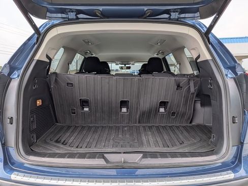 Used 2022 Subaru Ascent Premium w/ Convenience Package AWD/4WD image 7
