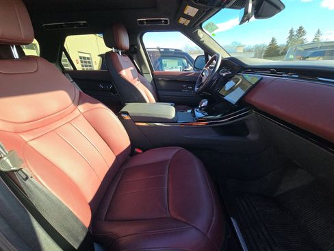 Used 2024 Land Rover Range Rover Sport Autobiography image 8