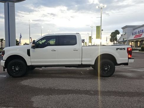 Used 2022 Ford F250 Lariat w/ Black Appearance Package AWD/4WD image 5