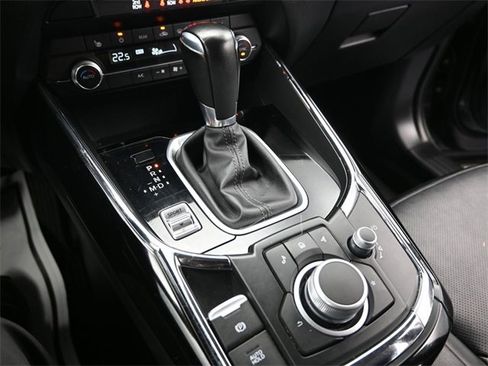 Used 2023 MAZDA CX-9 Touring image 15