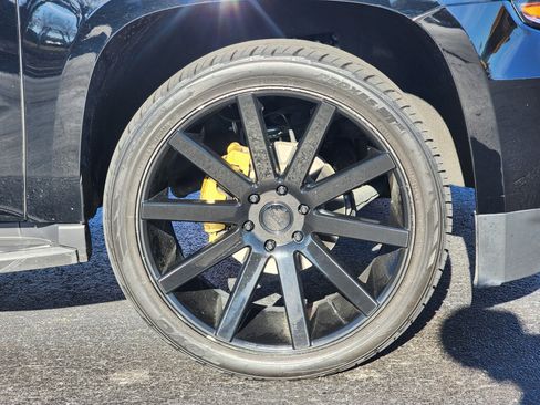 Used 2020 Chevrolet Tahoe LT image 6