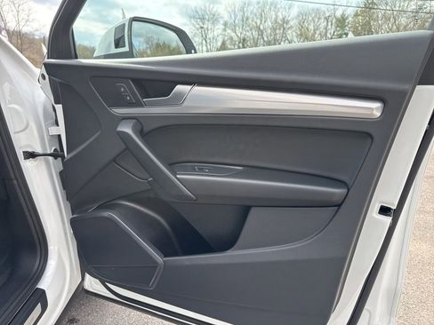 Used 2025 Audi Q5 2.0T Premium image 28