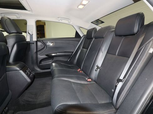 Used 2016 Toyota Avalon Limited w/ Toyota Safety Sense Package FWD image 16