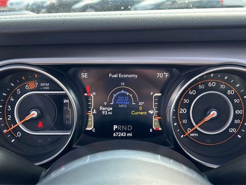 Used 2020 Jeep Wrangler Unlimited Sahara w/ Safety Group image 18