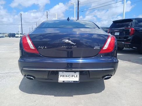 Used 2016 Jaguar XJ L Portfolio AWD/4WD image 8