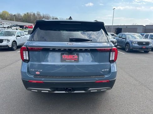 New 2026 Ford Explorer Active w/ Active Comfort Package AWD/4WD image 6