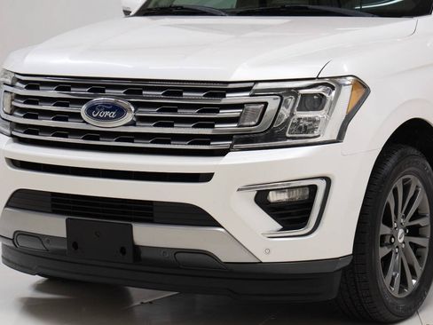 Used 2018 Ford Expedition Max Limited w/ Equipment Group 301A RWD image 10