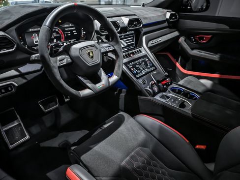 Used 2023 Lamborghini Urus Performante image 20