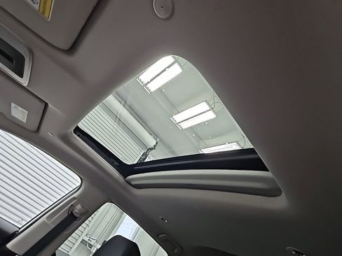 Used 2024 Honda HR-V EX-L image 29