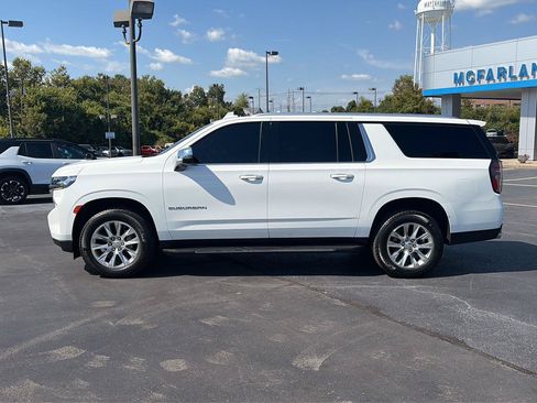 Used 2022 Chevrolet Suburban Premier AWD/4WD image 2