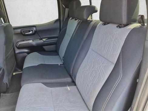 Certified 2023 Toyota Tacoma TRD Off-Road AWD/4WD image 17