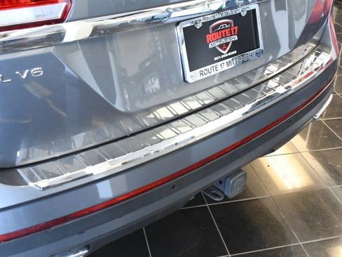 Used 2023 Volkswagen Atlas SEL AWD/4WD image 14