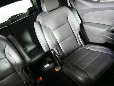 Certified 2022 Chevrolet Traverse LT image 14