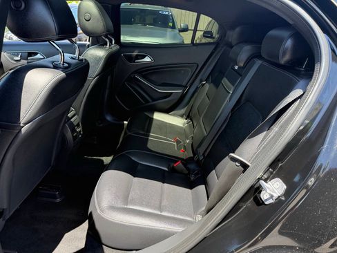 Used 2019 Mercedes-Benz GLA 250 image 21