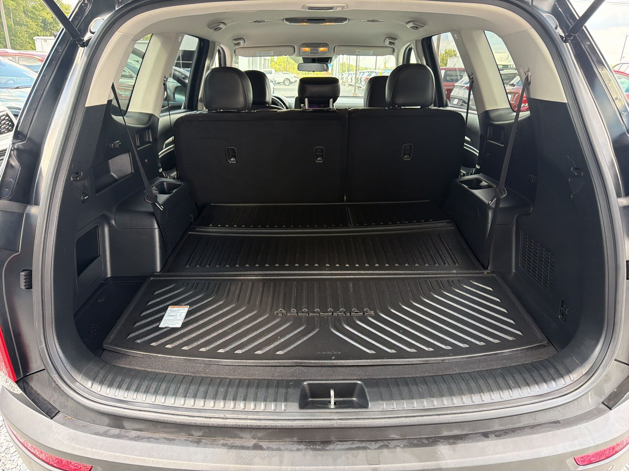 Used 2022 Kia Telluride LX FWD image 20