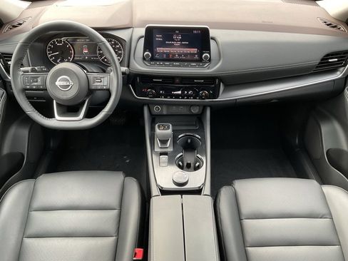 Used 2023 Nissan Rogue SV w/ SV Premium Package image 17