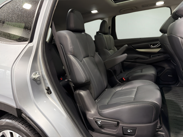 Used 2022 Subaru Ascent Limited w/ Technology Package AWD/4WD image 36