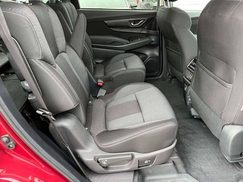 Used 2023 Subaru Ascent Premium w/ Convenience Package AWD/4WD image 9