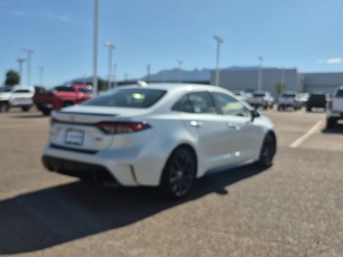 Certified 2025 Toyota Corolla XSE FWD image 5