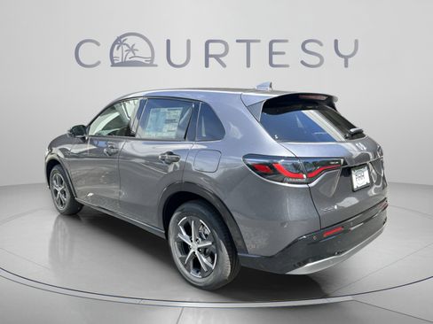Used 2024 Honda HR-V EX-L image 5