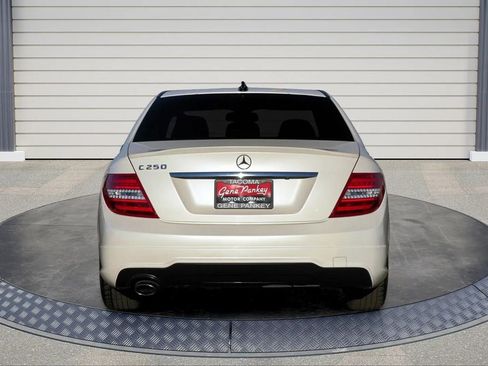 Used 2014 Mercedes-Benz C 250 Sedan image 6