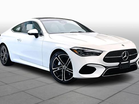 Used 2025 Mercedes-Benz CLE 300 4MATIC Coupe image 2