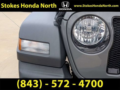 Used 2021 Jeep Wrangler Unlimited Sport AWD/4WD image 12