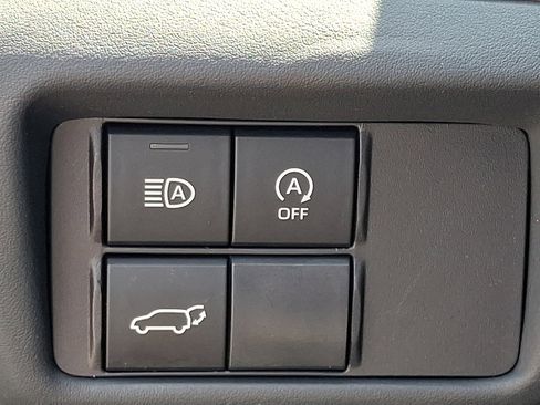 Certified 2023 Toyota Highlander XLE AWD/4WD image 28