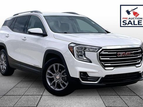 Used 2023 GMC Terrain SLT FWD image 2